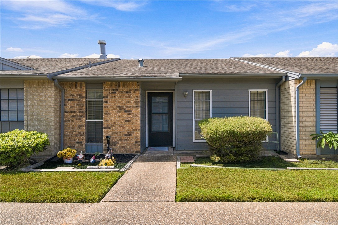 1818 Rodd Field I5 Property Photo 1