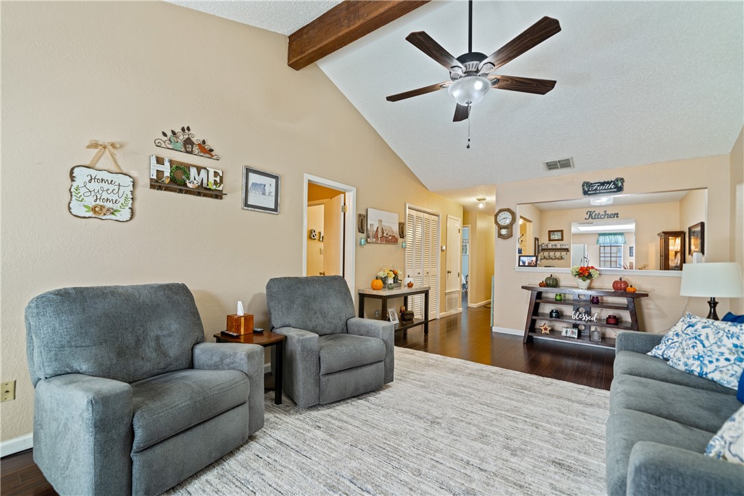 1818 Rodd Field I5 Property Photo 4