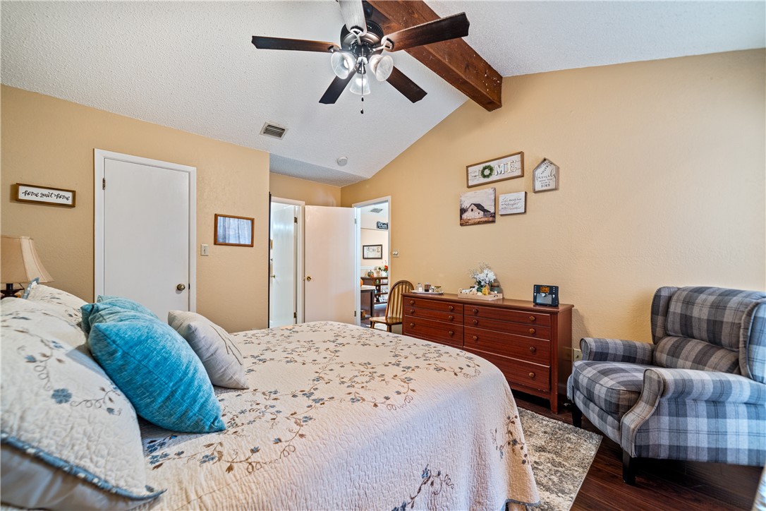 1818 Rodd Field I5 Property Photo 15