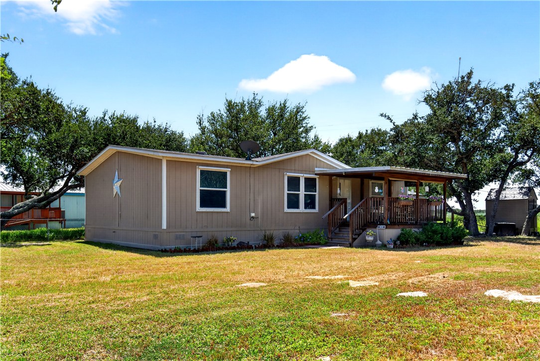 1437 Mallard Dr Property Photo 2
