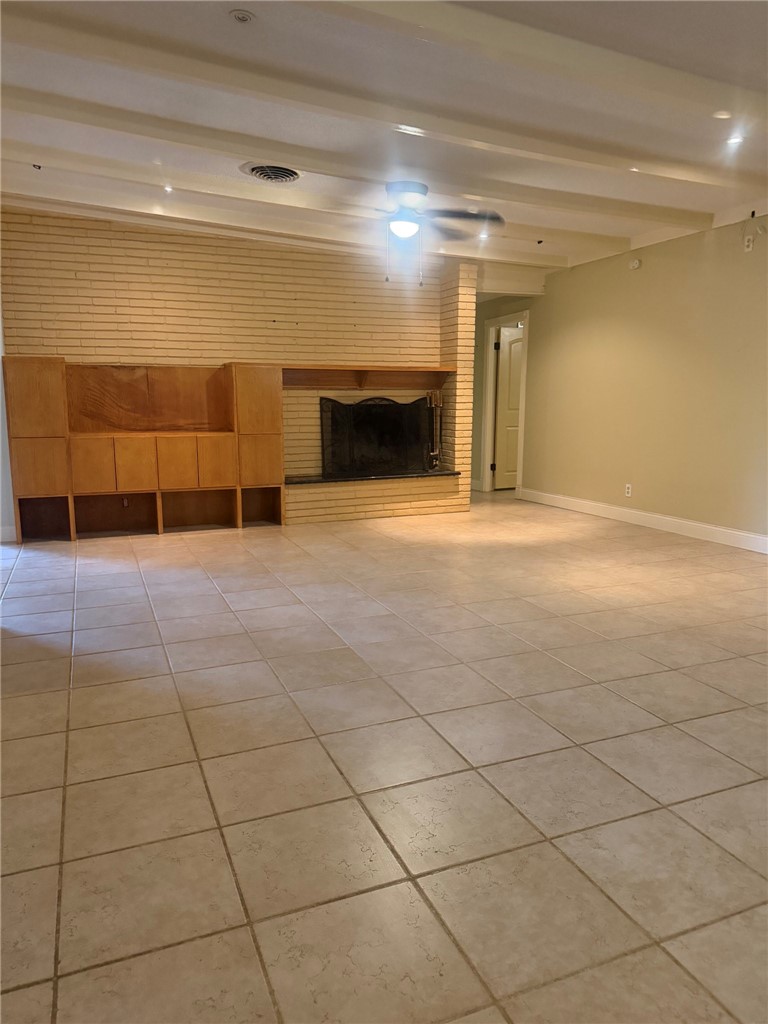 302 Montclair Dr Property Photo 3