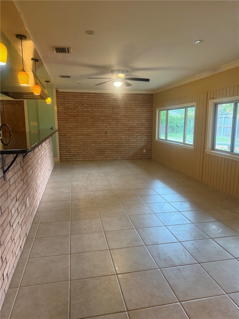 302 Montclair Dr Property Photo 4