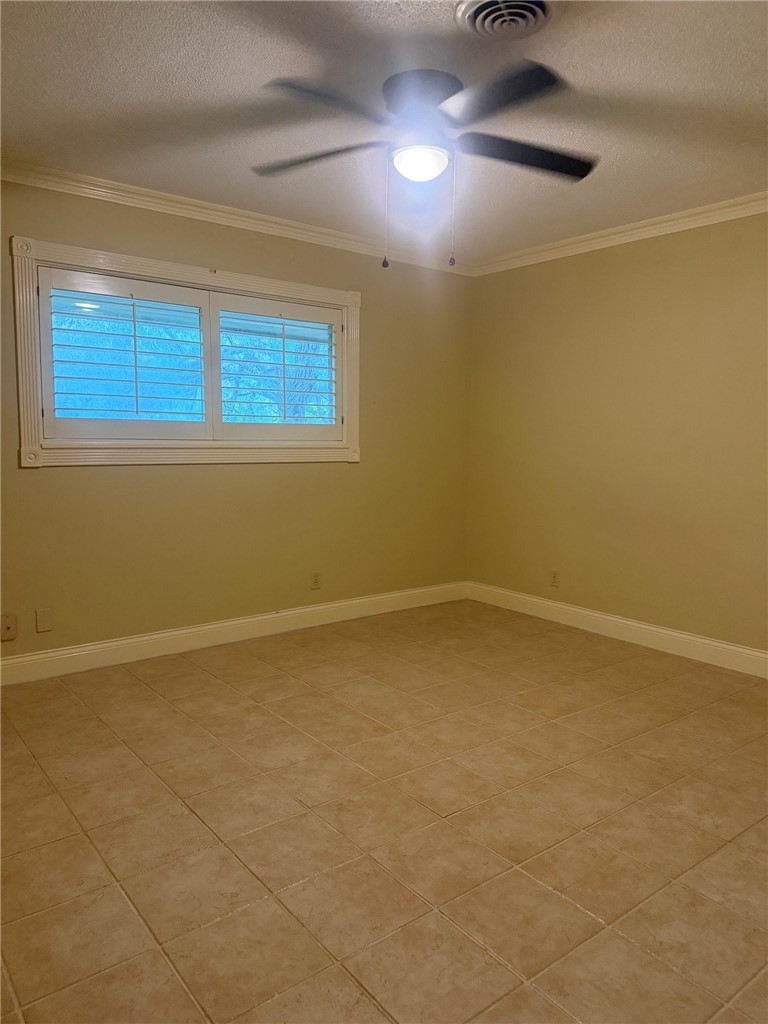 302 Montclair Dr Property Photo 13