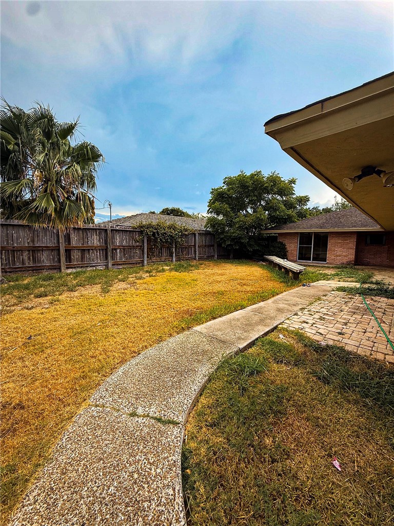 302 Montclair Dr Property Photo 21
