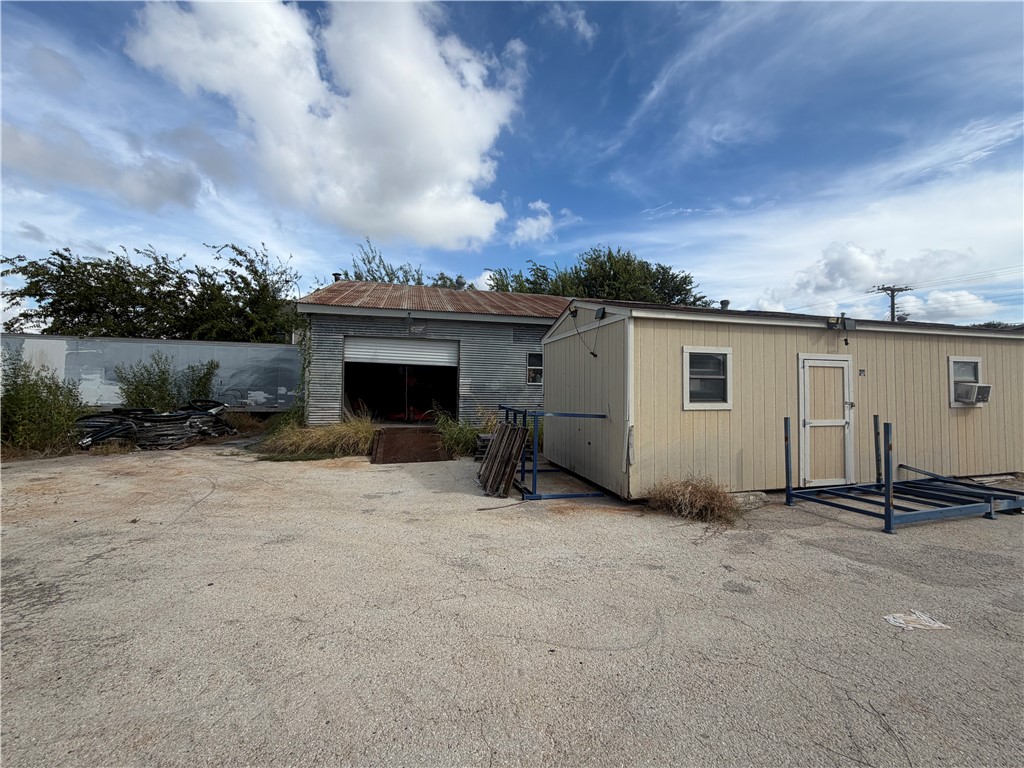114 S Sunset Strip Dr Property Photo 8
