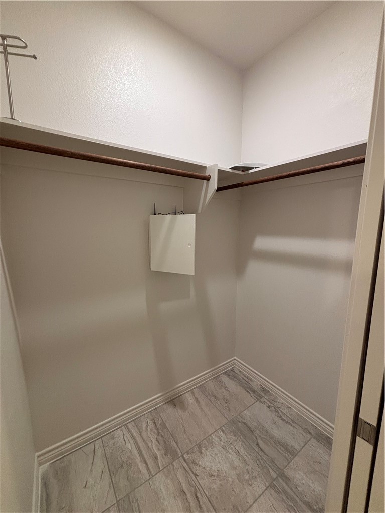 1010 25th St Property Photo 11