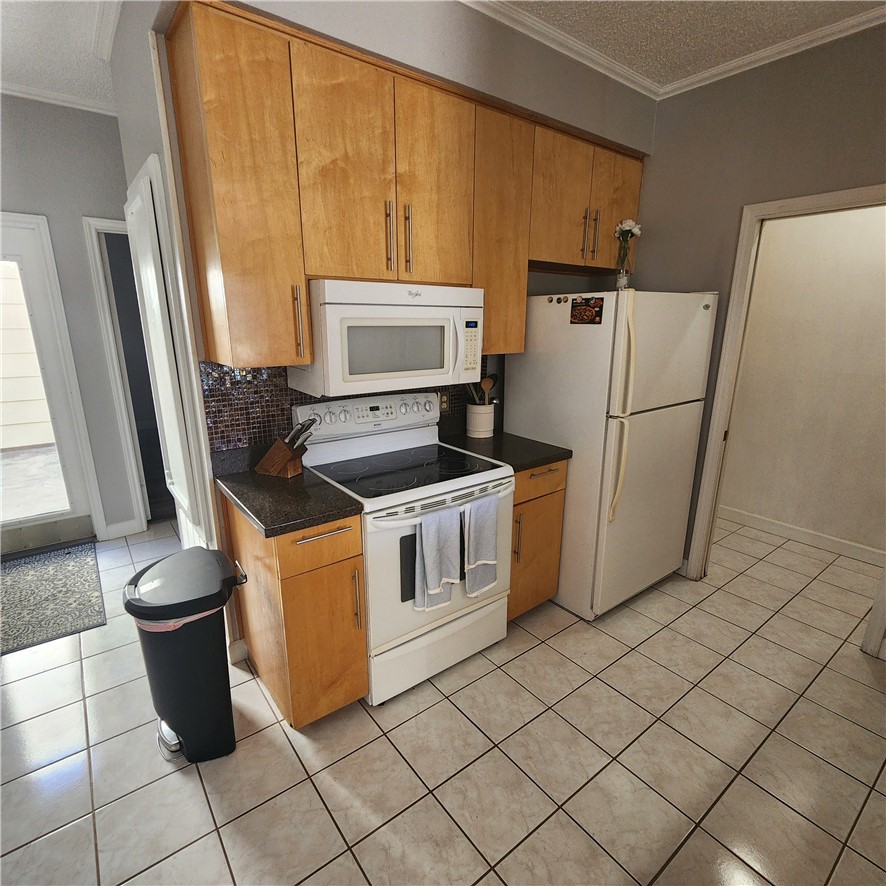 3025 Quail Springs B10 Property Photo 5