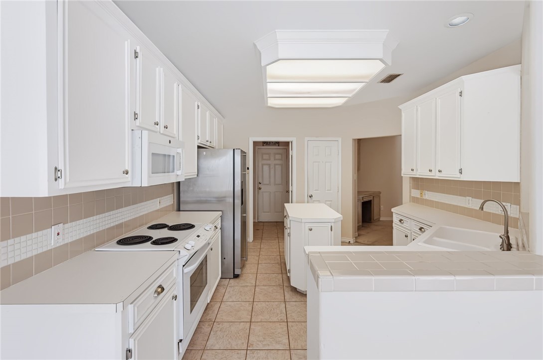 13733 Hawksnest Bay Dr Property Photo 11