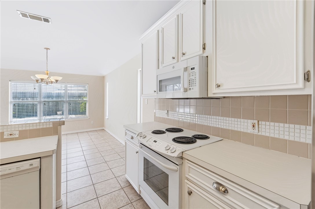 13733 Hawksnest Bay Dr Property Photo 14