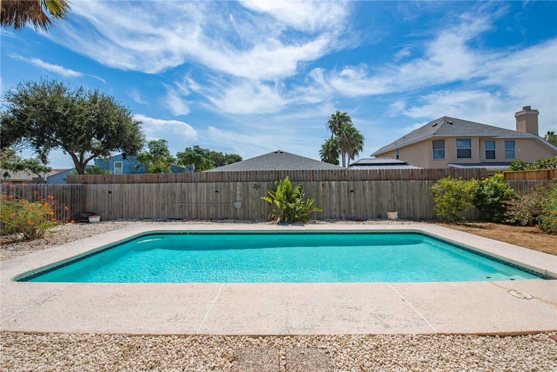 13733 Hawksnest Bay Dr Property Photo 34