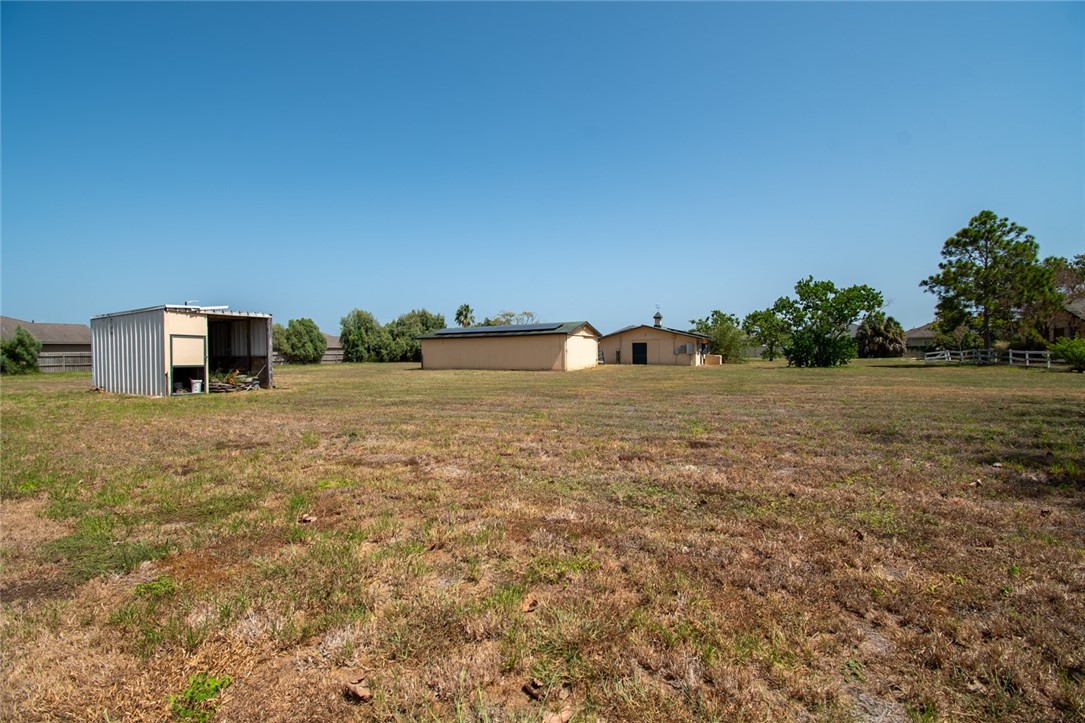 488 Caribbean Dr Property Photo 11