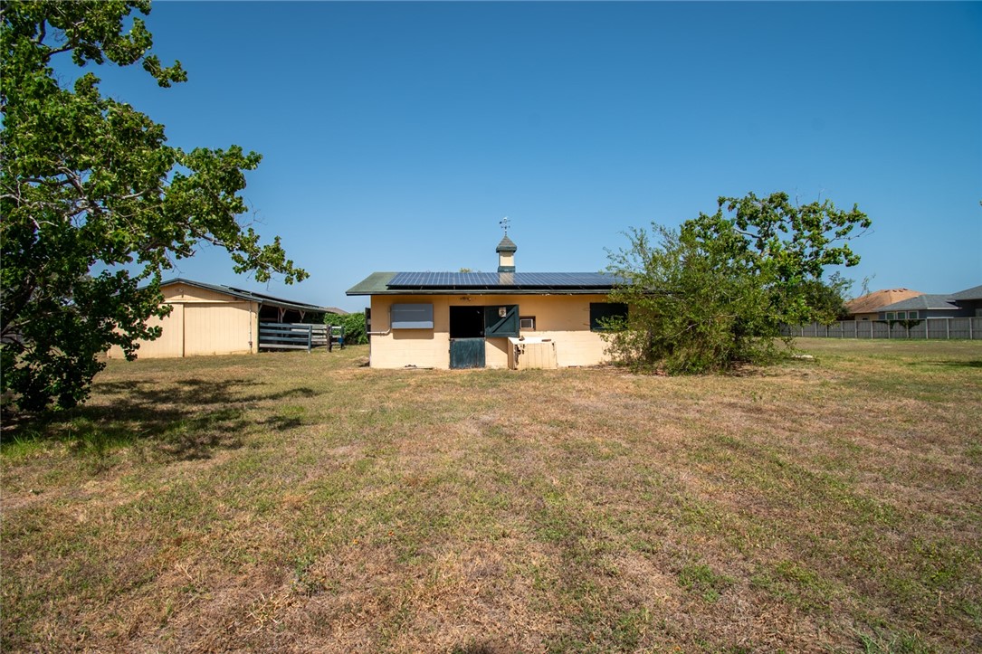 488 Caribbean Dr Property Photo 13