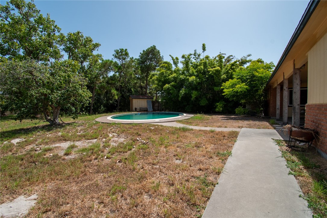 488 Caribbean Dr Property Photo 23