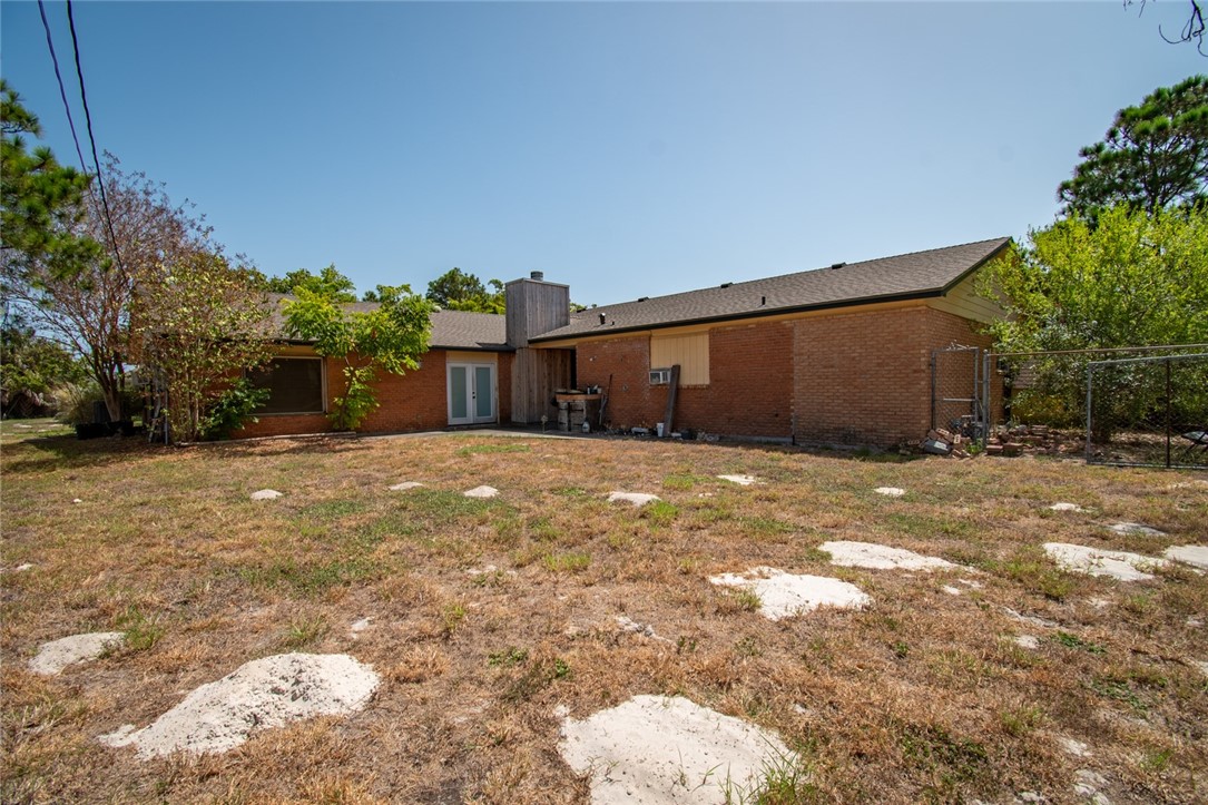 488 Caribbean Dr Property Photo 30