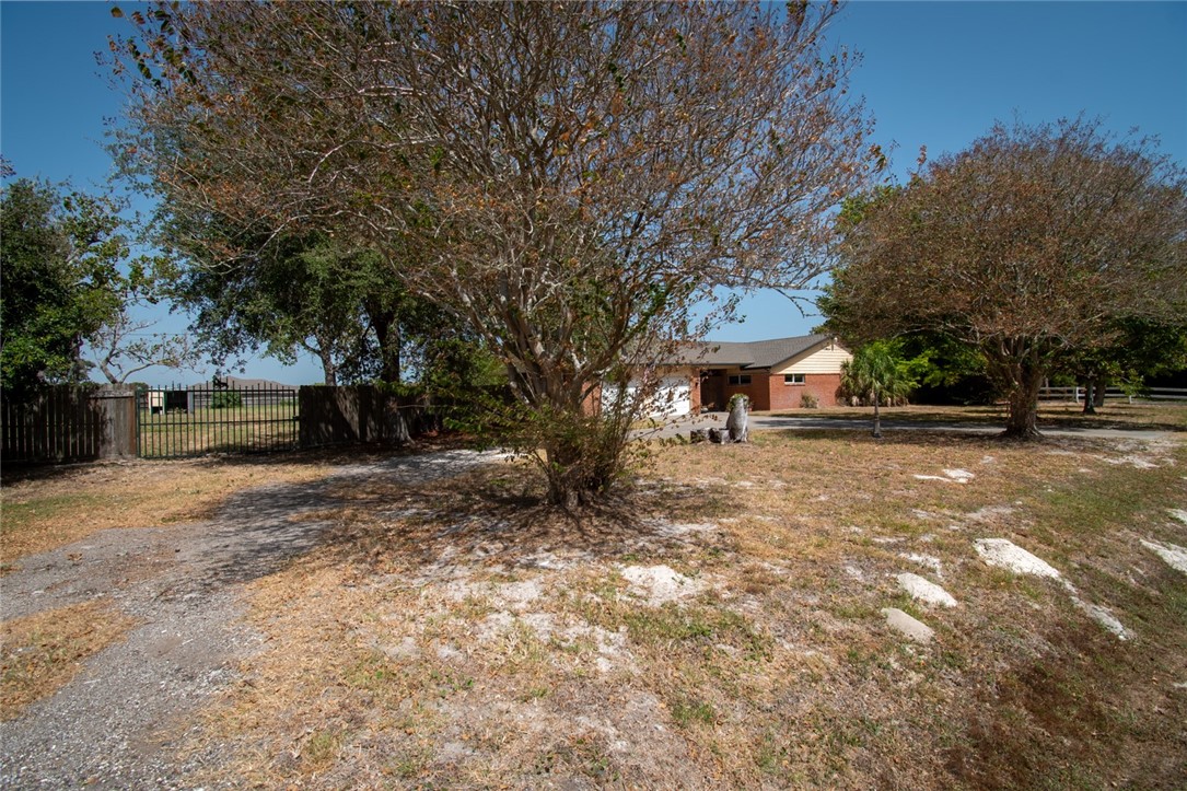 488 Caribbean Dr Property Photo 45