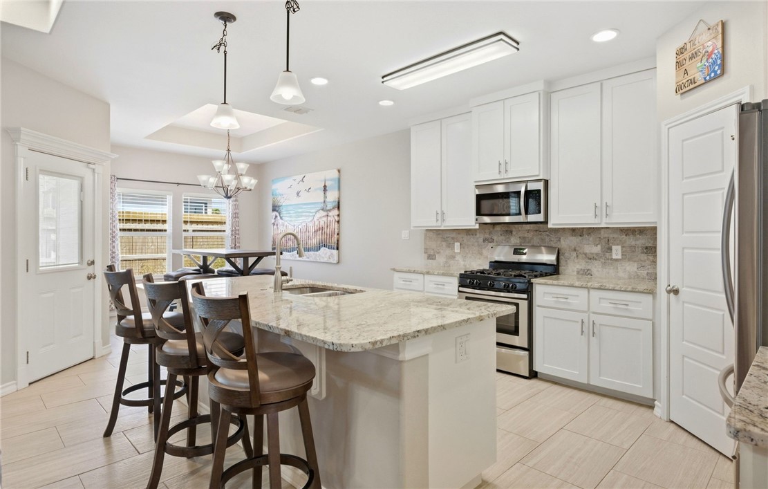 15409 Cuttysark St Property Photo 4