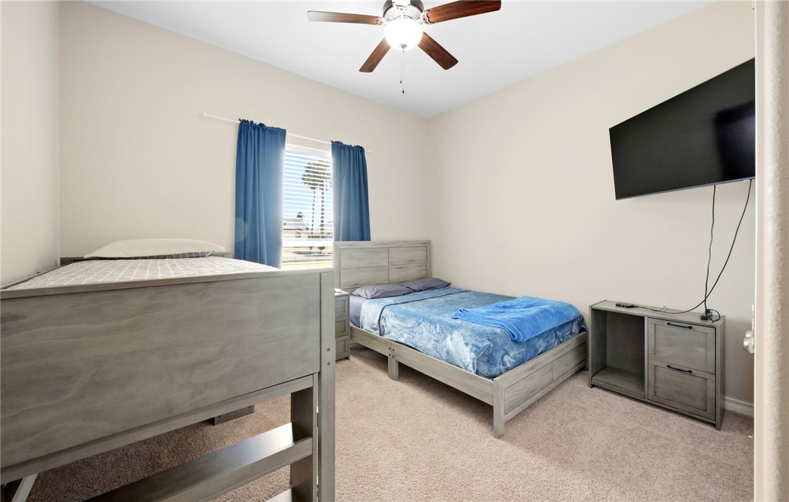15409 Cuttysark St Property Photo 17