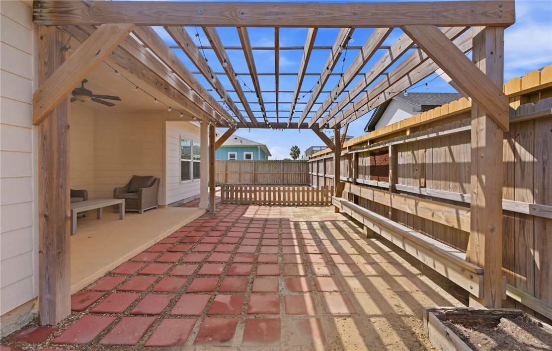15409 Cuttysark St Property Photo 24