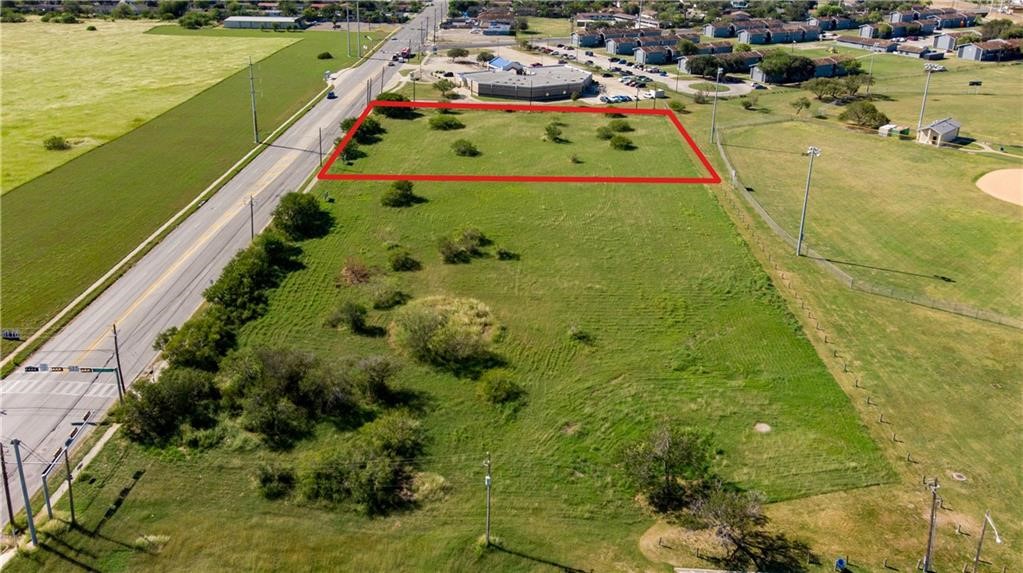 4541 Greenwood Dr Property Photo 4