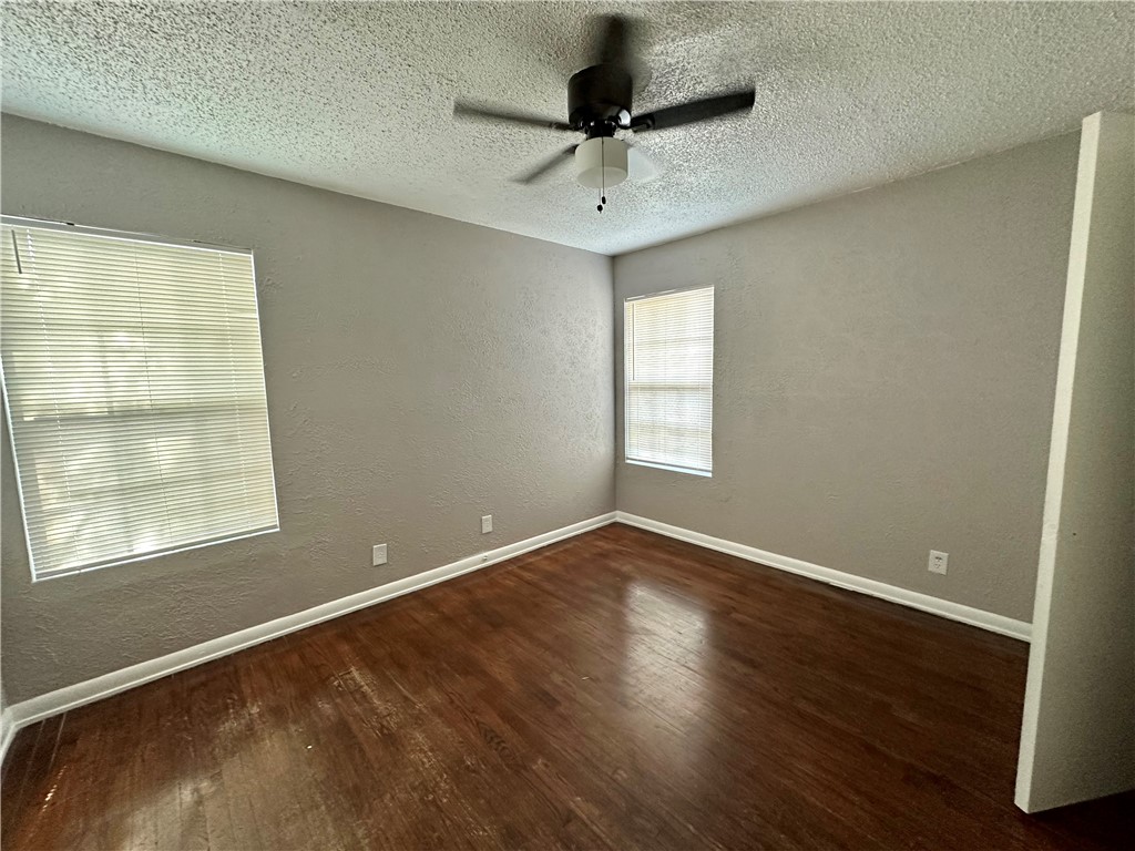1537 Devon Dr Property Photo 9