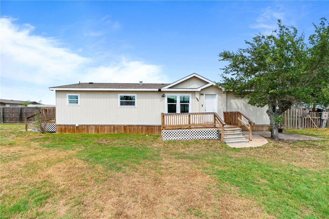 190 Lago Vista Dr Property Photo 1