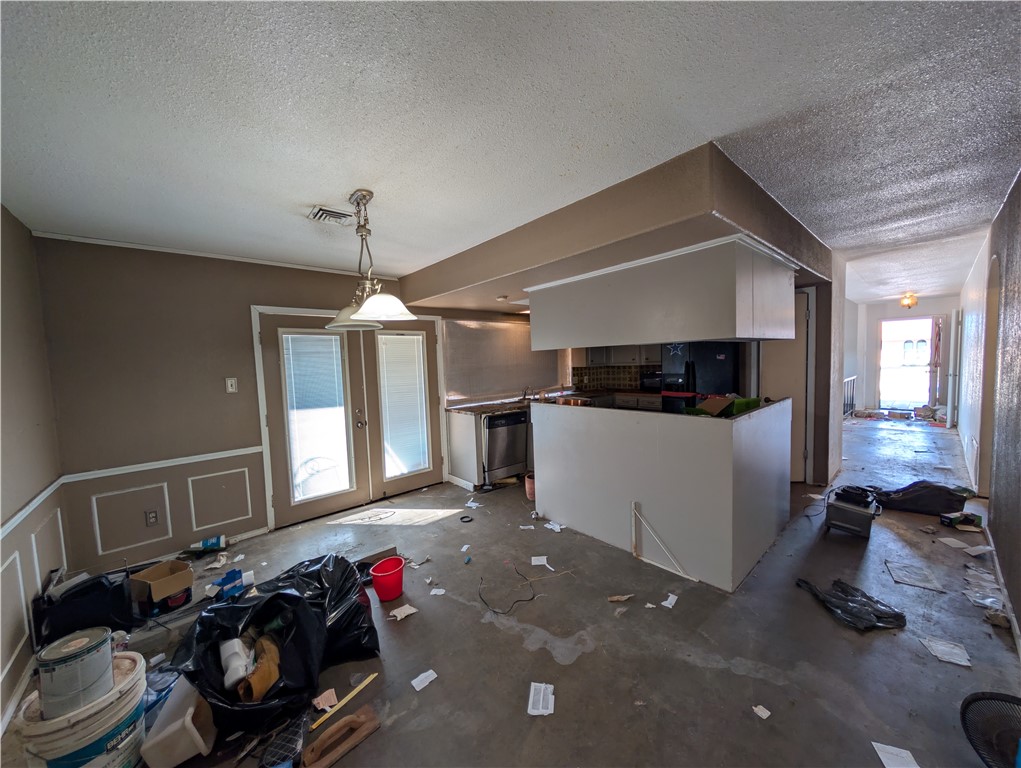 6633 Sahara Dr Property Photo 11