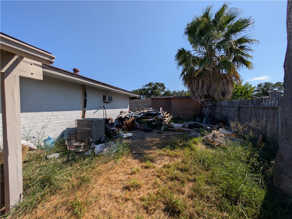 6633 Sahara Dr Property Photo 16