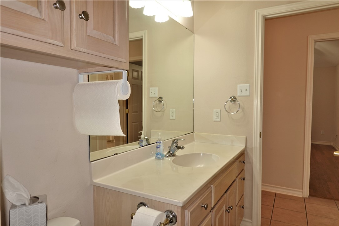 1014 Forest Oak Dr Property Photo 34