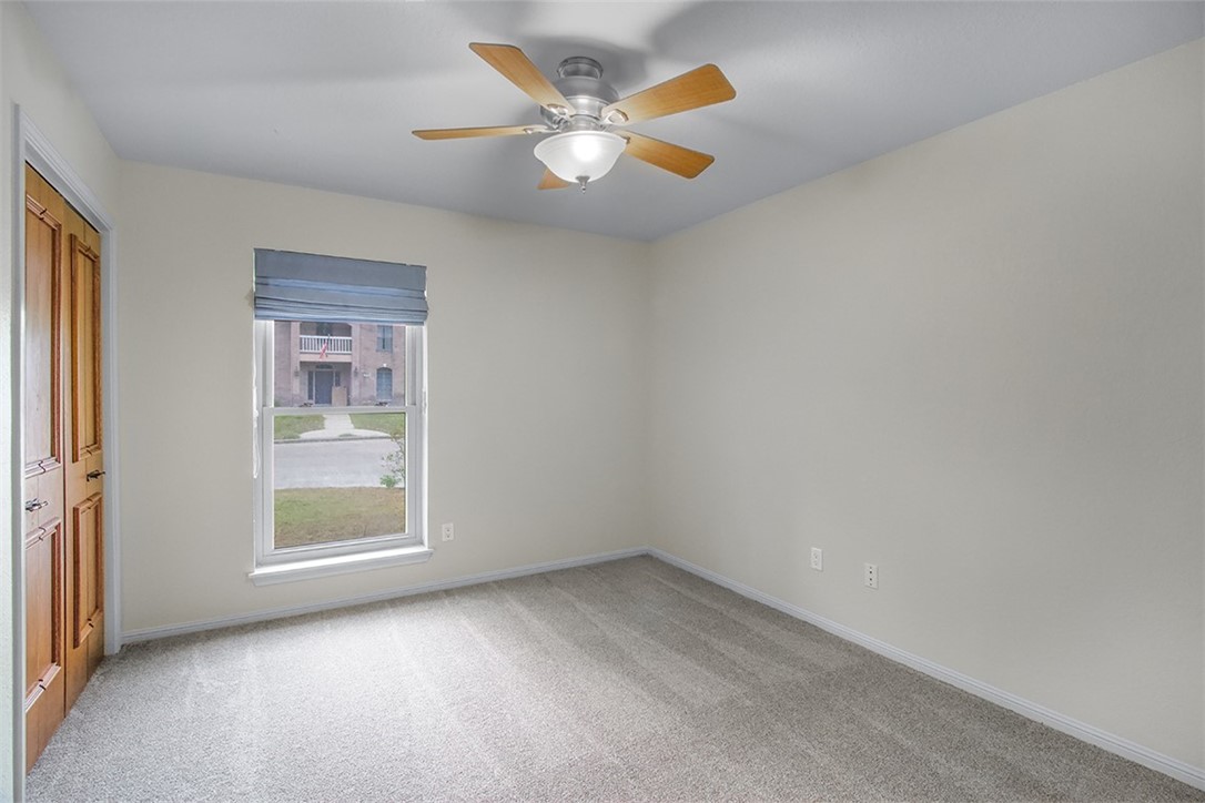 7002 Chiswick Dr Property Photo 22