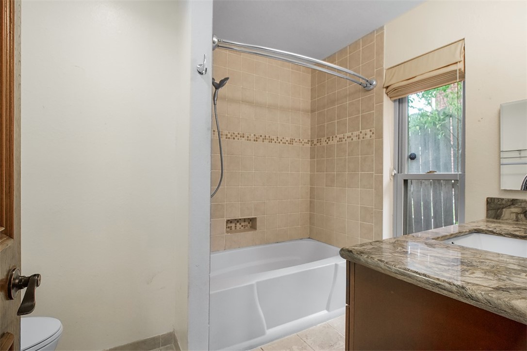 7002 Chiswick Dr Property Photo 26