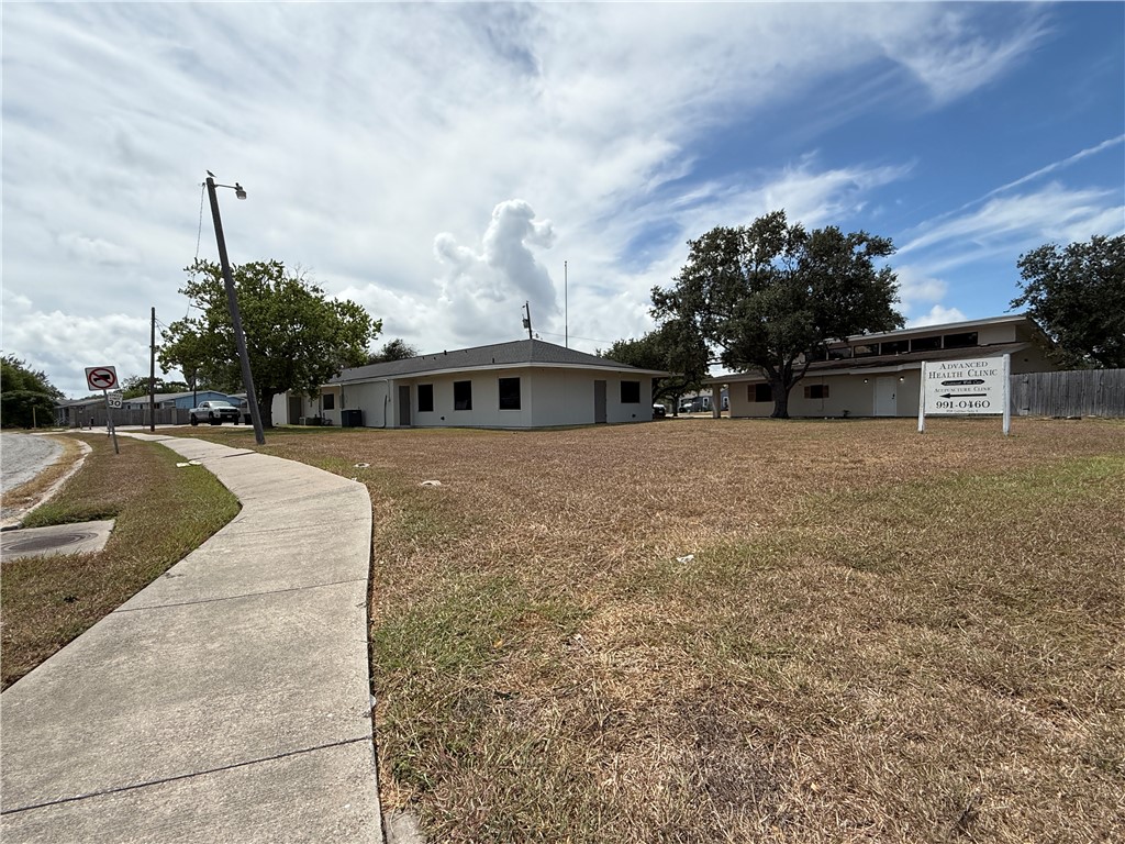 5705 Gollihar Property Photo 5