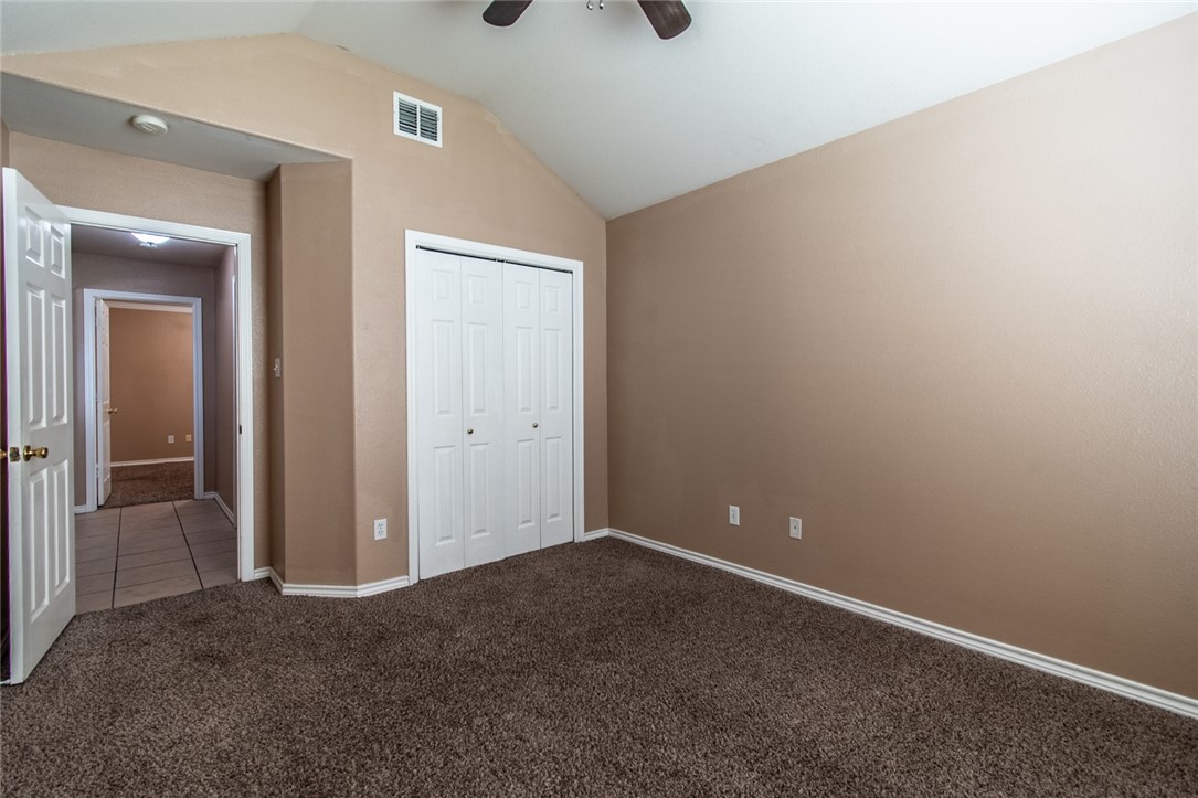 2410 Luzius Dr Property Photo 11