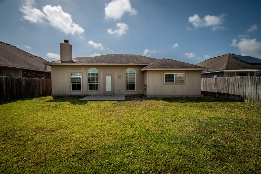 2410 Luzius Dr Property Photo 25