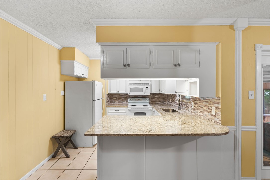 13625 Cactus Cir Property Photo 5