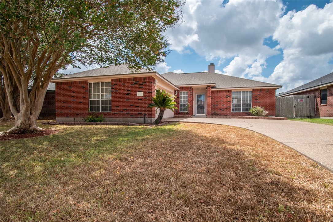 6325 Brianna Cir Property Photo 2