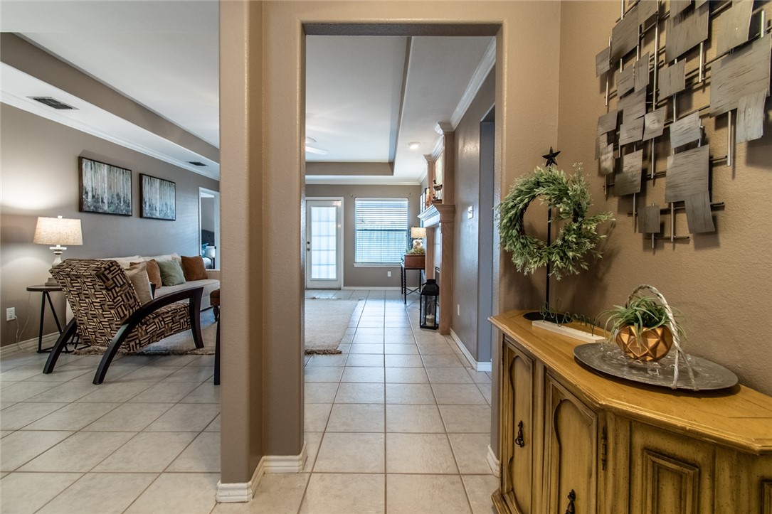 6325 Brianna Cir Property Photo 3