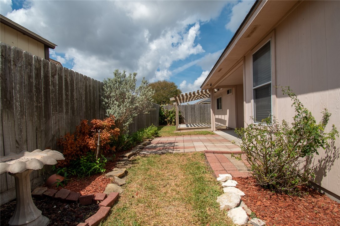 6325 Brianna Cir Property Photo 33