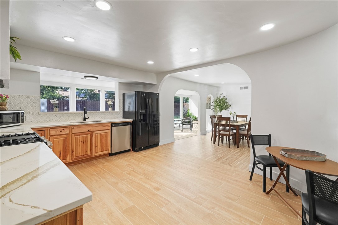 134 Seaview Property Photo 10