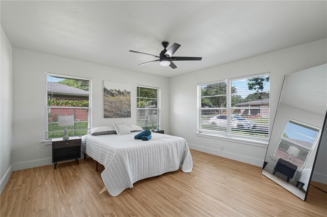 134 Seaview Property Photo 23