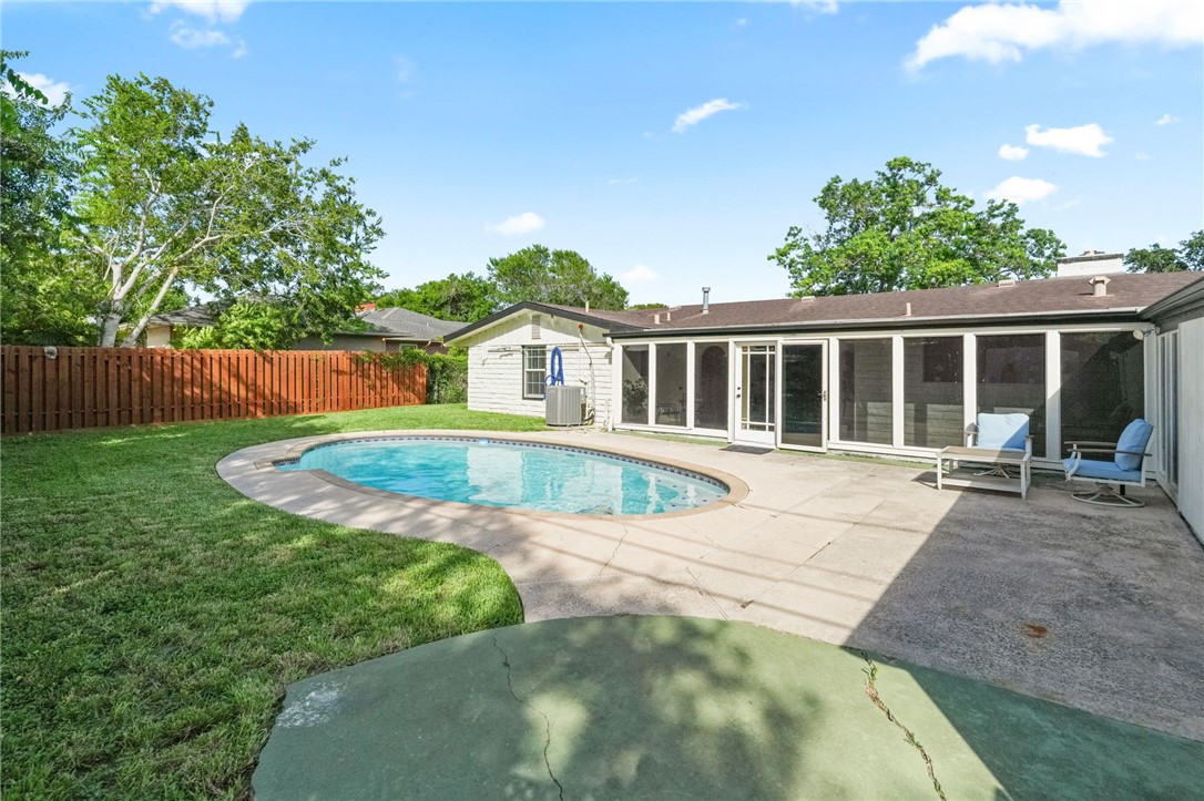 134 Seaview Property Photo 43