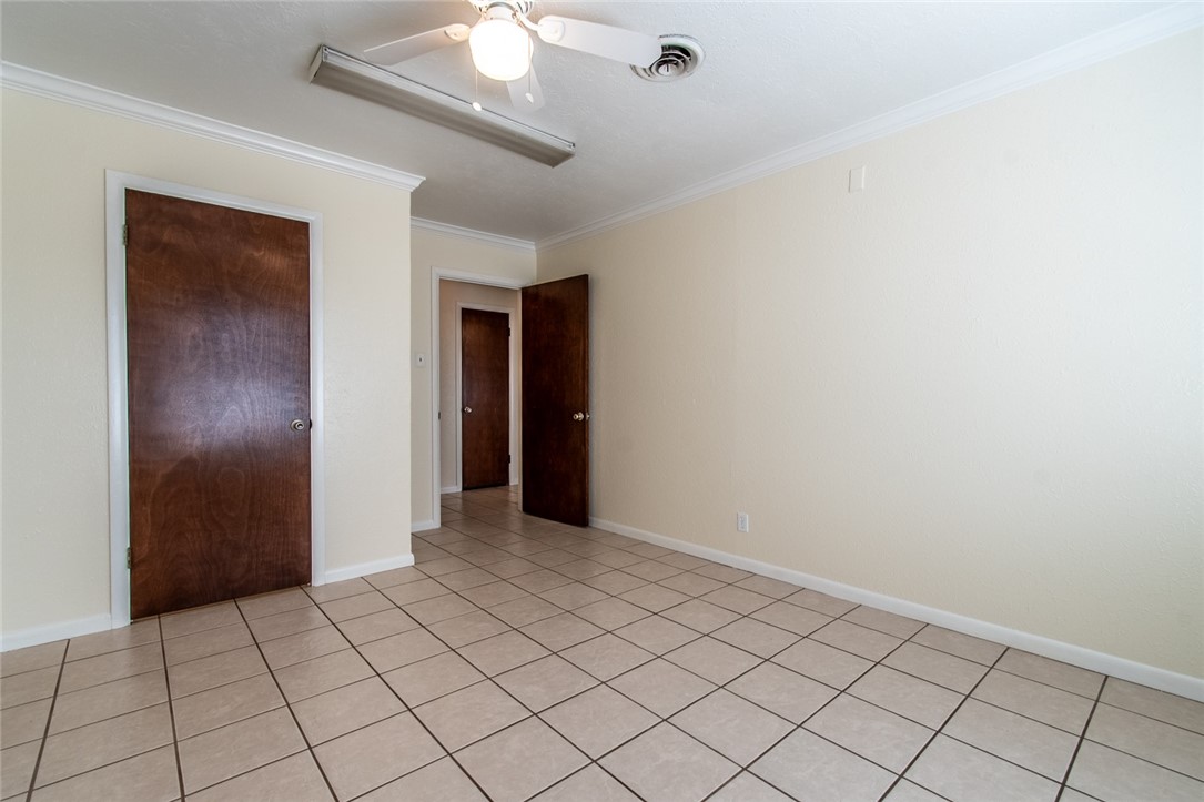 203 E Wildwood Dr Property Photo 36