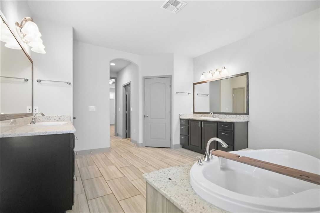8039 Calgary Dr Property Photo 32