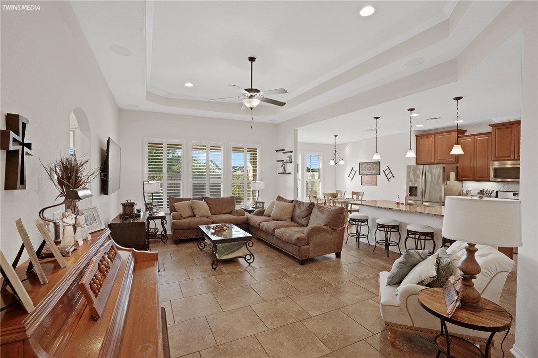 2513 Las Estrellas St Property Photo 5