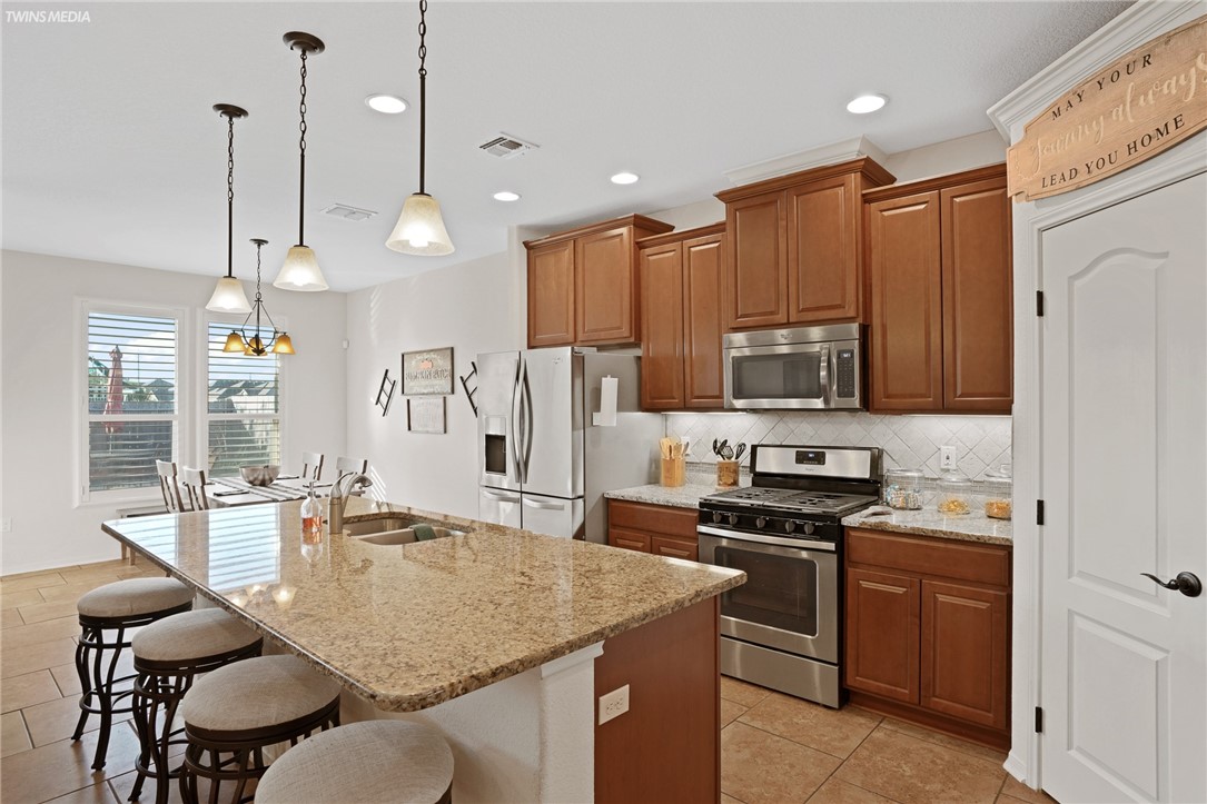 2513 Las Estrellas St Property Photo 11
