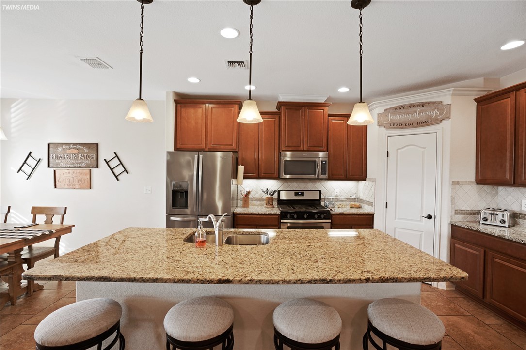 2513 Las Estrellas St Property Photo 12