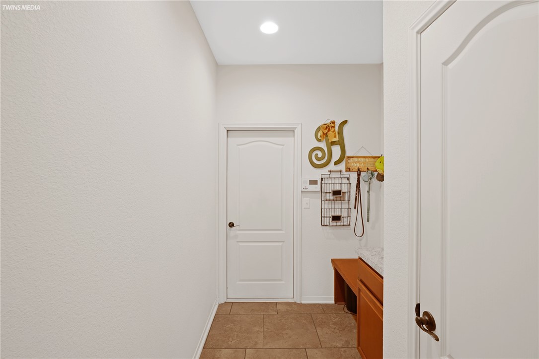 2513 Las Estrellas St Property Photo 23