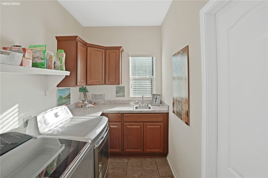2513 Las Estrellas St Property Photo 24