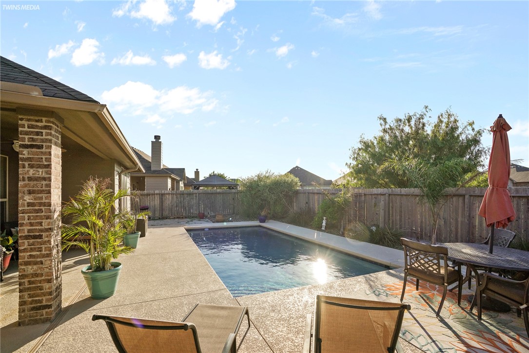 2513 Las Estrellas St Property Photo 26