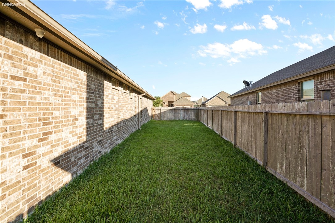 2513 Las Estrellas St Property Photo 28