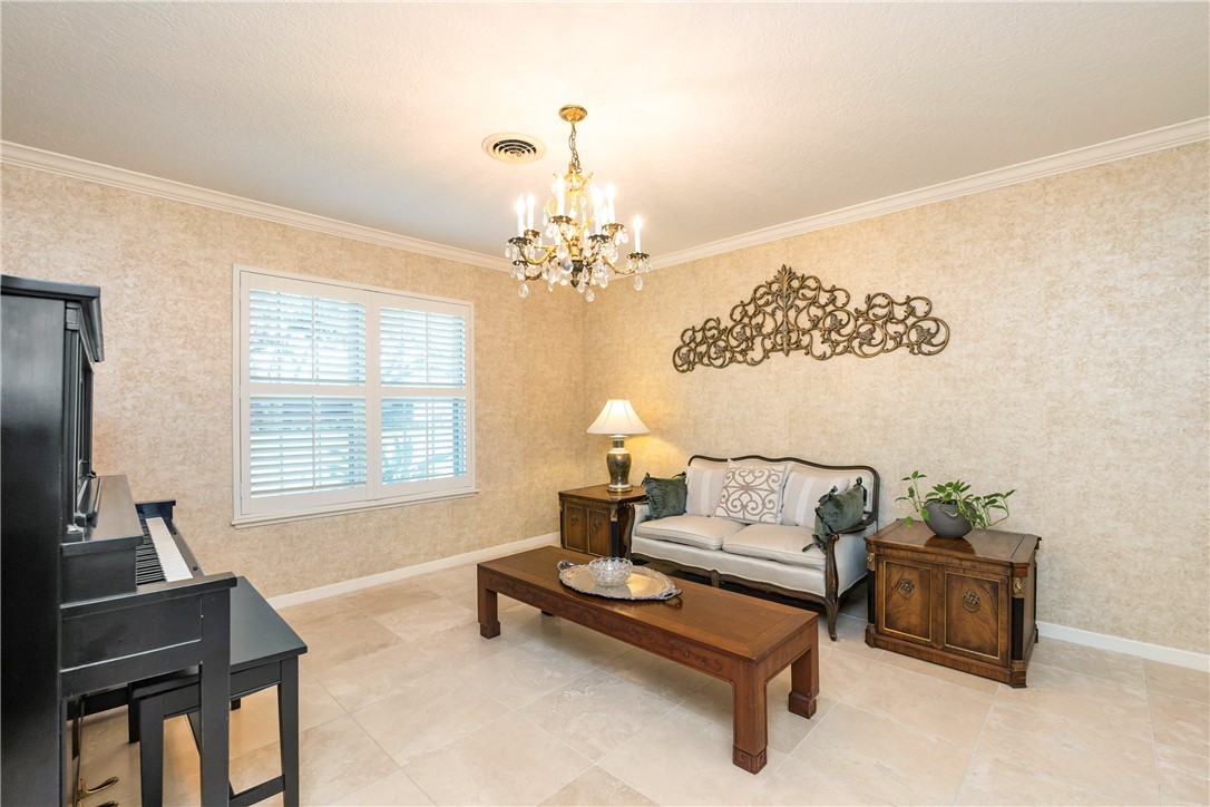 6321 Saint Andrews Dr Property Photo 8